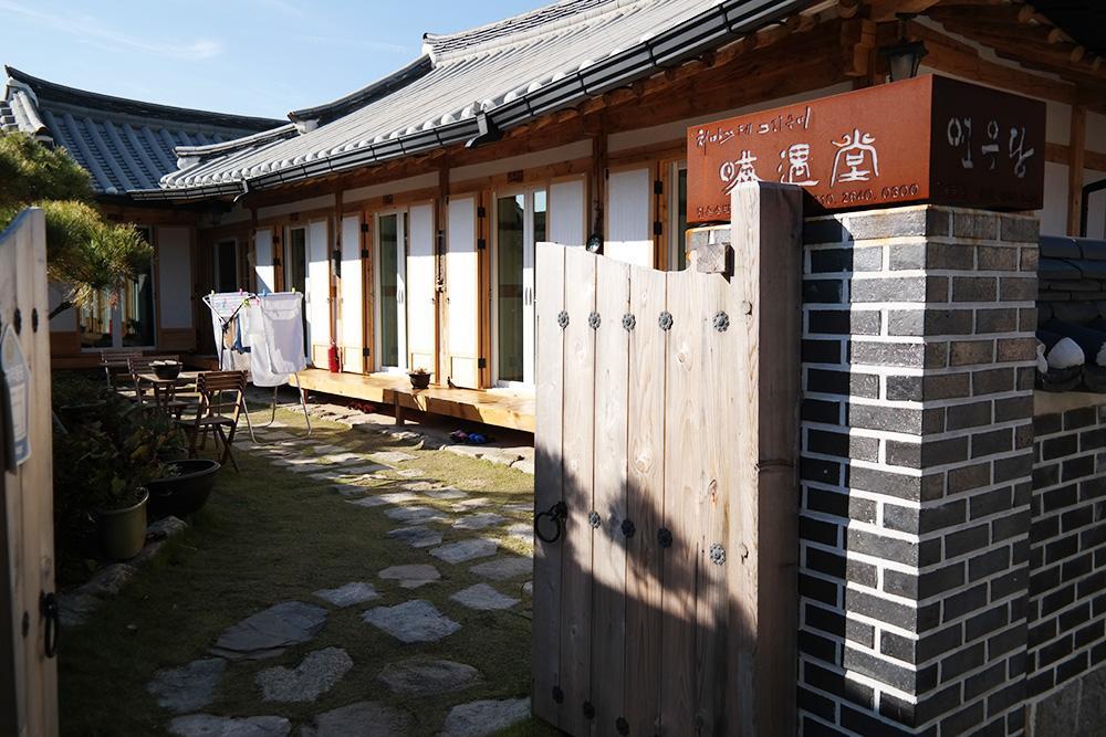 Yeonwoodang Guesthouse Чонджу Екстер'єр фото